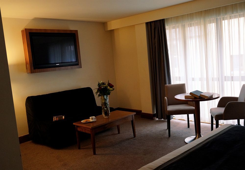 Treacys Hotel & Leisure Centre Waterford Ngoại thất bức ảnh