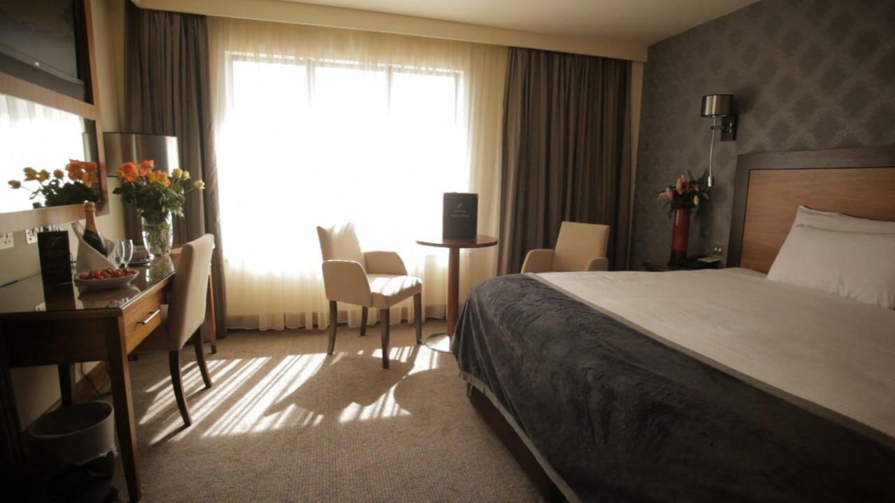 Treacys Hotel & Leisure Centre Waterford Ngoại thất bức ảnh